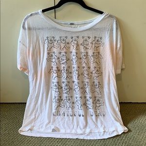 White Grateful Dead T-shirt